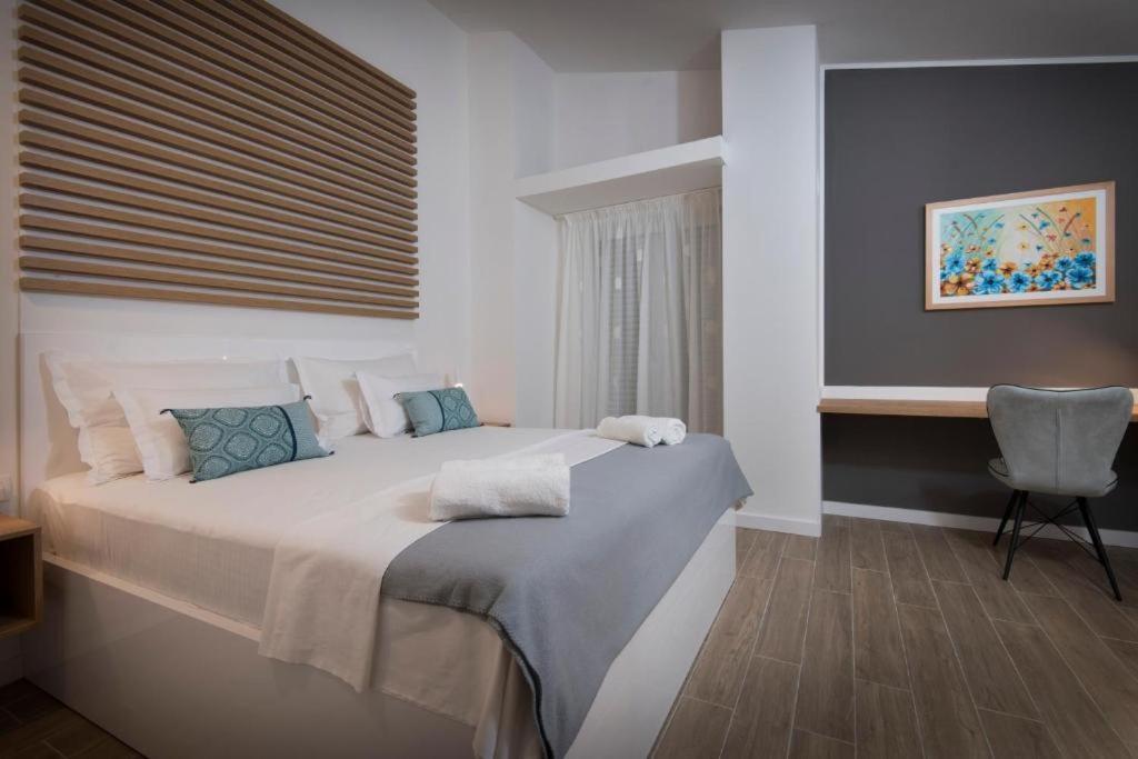 Villa J&J Apartments Residence With Swimming Pool Podstrana Bagian luar foto